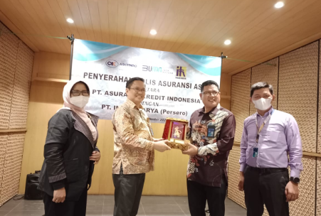 Submission of Asset Insurance Policy between PT Askrindo and PT Indah Karya (Persero)